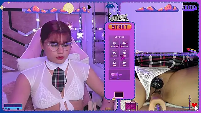 Snapshot of Sara-Hill chatting on March 12, 8:52 pm Sara-Hill online show from March 12, 8:52 pm