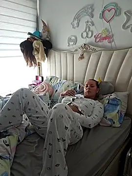 Sparkle2206 online show from February 24, 2:15 pm