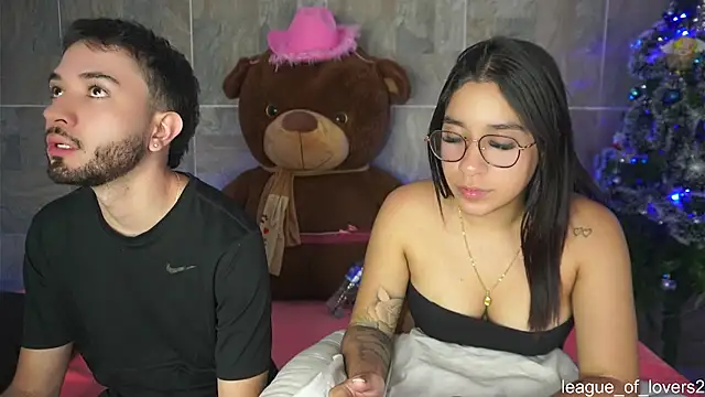 LeagueOfLovers online show from December 17, 3:39 am