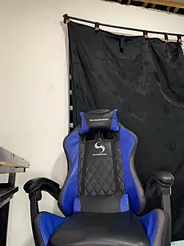 Snapshot of Aangelhot chatting on March 15, 1:30 am Aangelhot online show from March 15, 1:30 am