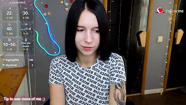 Snapshot of KarolinaBlacks chatting on September 24, 5:44 am KarolinaBlacks online show from September 24, 5:44 am