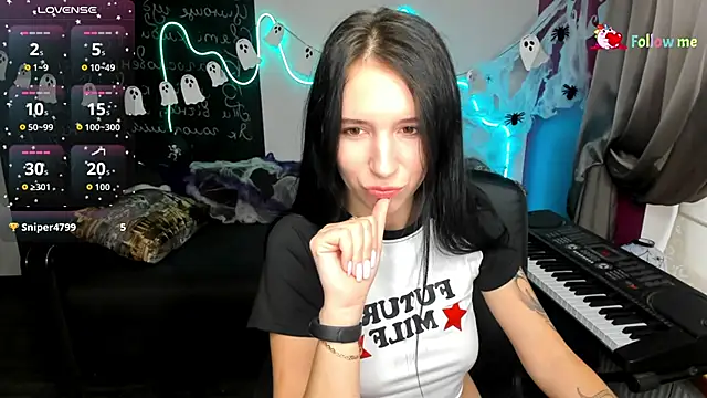 Snapshot of KarolinaBlacks chatting on November 1, 6:48 am KarolinaBlacks online show from November 1, 6:48 am