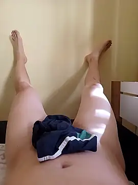 petibacsi96 online show from June 15, 3:14 pm