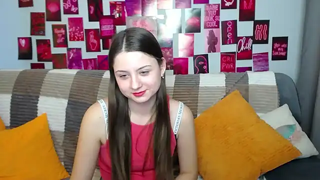 Snapshot of MilanaRoza chatting on February 21, 1:55 pm MilanaRoza online show from February 21, 1:55 pm