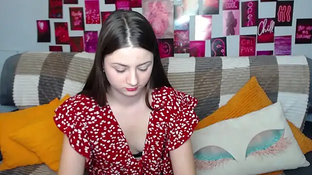 Snapshot of MilanaRoza chatting on March 3, 9:11 am MilanaRoza online show from March 3, 9:11 am