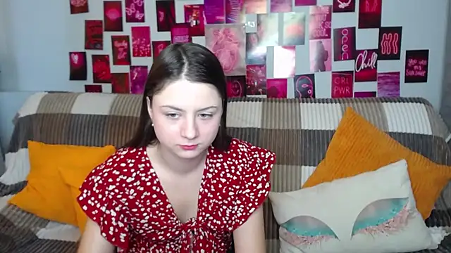 Snapshot of MilanaRoza chatting on March 9, 5:44 am MilanaRoza online show from March 9, 5:44 am