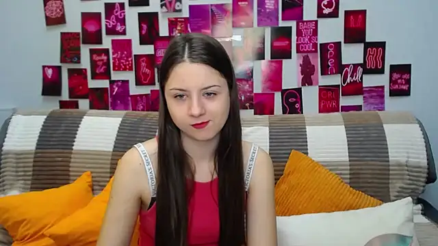 Snapshot of MilanaRoza chatting on March 20, 5:46 am MilanaRoza online show from March 20, 5:46 am