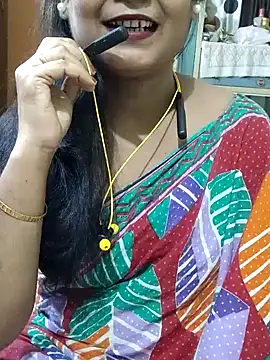 Snapshot of yoursweety09 chatting on June 17, 7:00 am yoursweety09 online show from June 17, 7:00 am