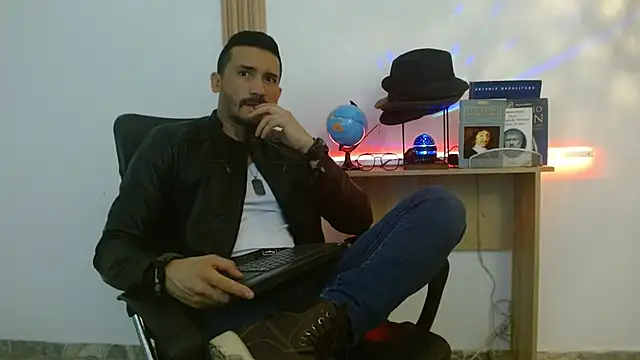 Reiko 85  online show from November 15, 2:46 pm