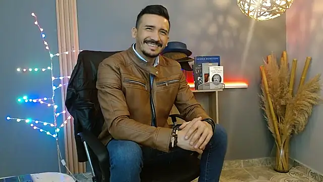 Reiko 85  online show from February 21, 7:15 pm