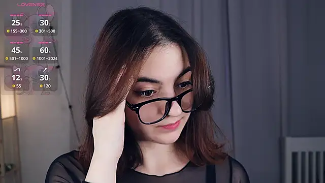 Snapshot of DracosMoon chatting on January 12, 7:11 am DracosMoon online show from January 12, 7:11 am