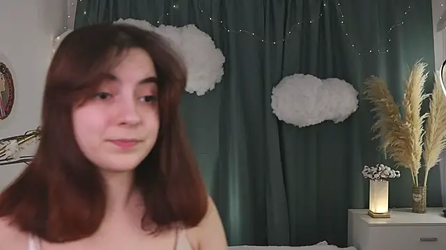 Snapshot of DracosMoon chatting on March 19, 7:07 am DracosMoon online show from March 19, 7:07 am