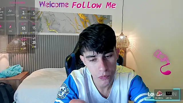 Dyla n18 online show from July 26, 9:32 pm