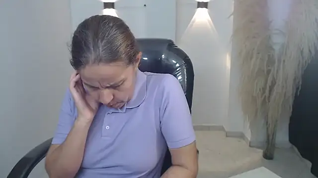 Milf karlye online show from December 22, 2:30 am