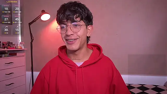 Snapshot of teobowny_ chatting on September 25, 1:15 pm teobowny online show from September 25, 1:15 pm