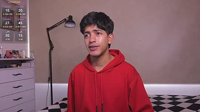 Snapshot of teobowny_ chatting on November 19, 1:11 pm teobowny online show from November 19, 1:11 pm