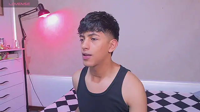 Snapshot of teobowny_ chatting on November 28, 12:41 pm teobowny online show from November 28, 12:41 pm