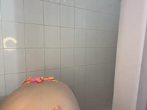 littleserina online show from March 1, 1:00 am