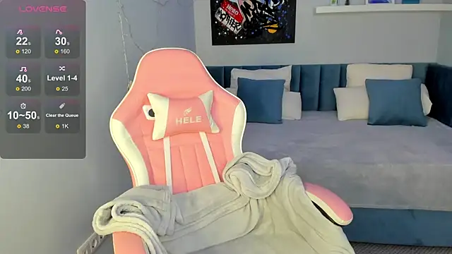 Jennifer Wadee online show from February 2, 12:19 am