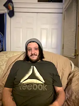 Snapshot of Marksoyer chatting on December 6, 3:30 am Marksoyer online show from December 6, 3:30 am