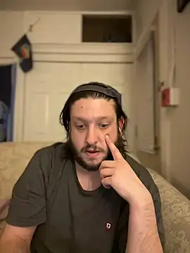 Snapshot of Marksoyer chatting on December 10, 5:50 am Marksoyer online show from December 10, 5:50 am