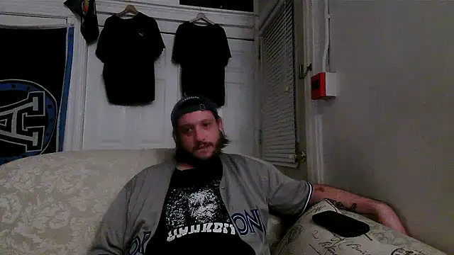 Snapshot of Marksoyer chatting on October 2, 6:42 am Marksoyer online show from October 2, 6:42 am