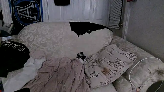 Snapshot of Marksoyer chatting on October 6, 3:48 am Marksoyer online show from October 6, 3:48 am