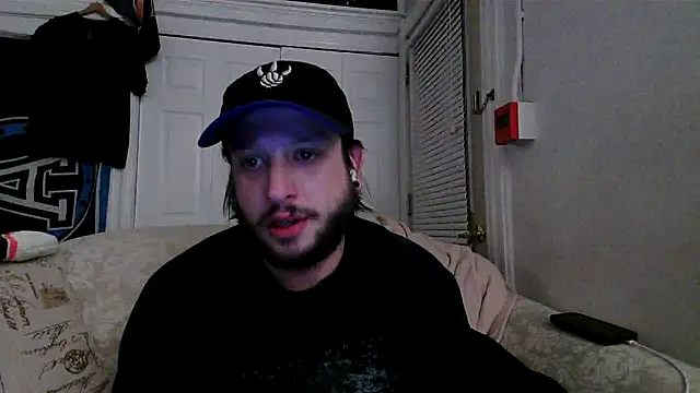 Snapshot of Marksoyer chatting on December 18, 6:41 am Marksoyer online show from December 18, 6:41 am