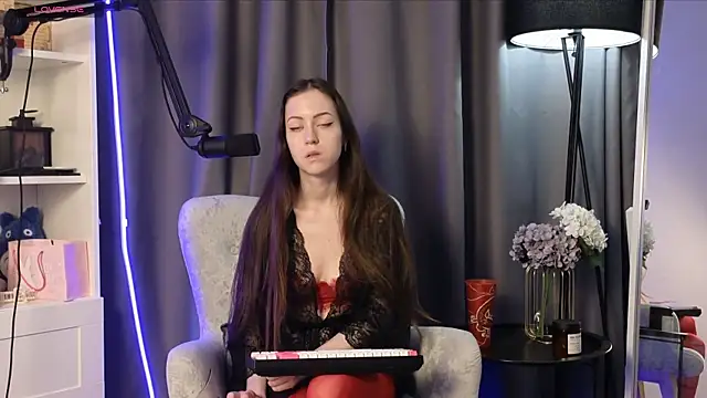 Anal Girl  online show from June 29, 5:35 pm