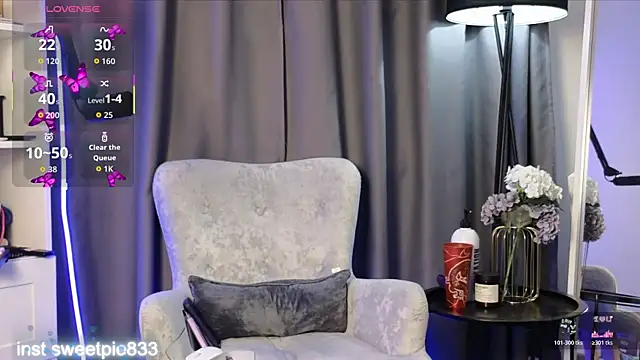 Anal Girl  online show from July 16, 5:41 pm