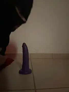 Snapshot of cretanbi chatting on March 18, 2:48 pm cretanbi online show from March 18, 2:48 pm