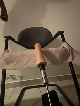 Snapshot of cretanbi chatting on September 15, 4:51 pm cretanbi online show from September 15, 4:51 pm