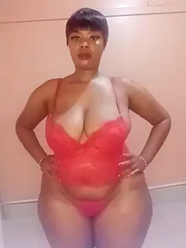 Luciouslips00 online show from June 10, 4:06 pm