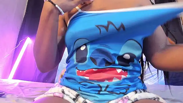 Snapshot of DeisyHarper chatting on December 24, 10:55 am DeisyHarper online show from December 24, 10:55 am