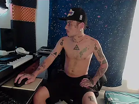 patrik tattoo  online show from January 26, 9:51 pm