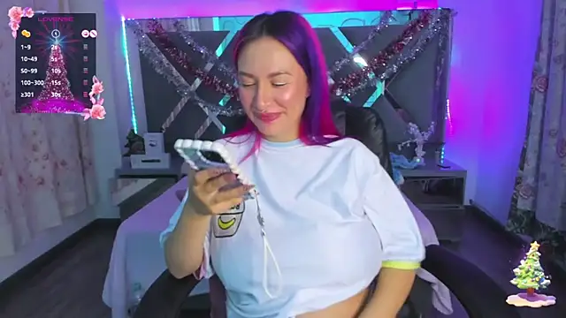 Snapshot of Malala_18 chatting on January 4, 5:37 am Malala 18 online show from January 4, 5:37 am