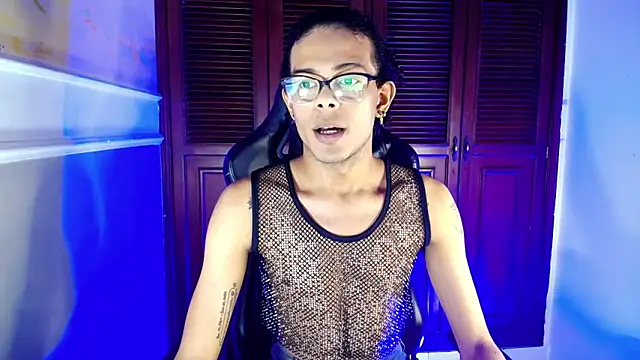 Snapshot of rose_Skinny_ chatting on September 24, 10:57 pm rose Skinny online show from September 24, 10:57 pm