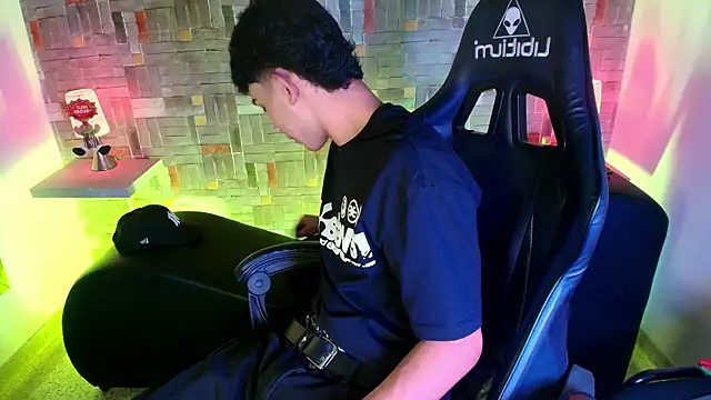 hares mds online show from January 8, 2:52 pm