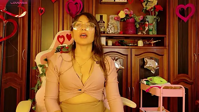 Jade Zephyra online show from February 16, 8:16 pm