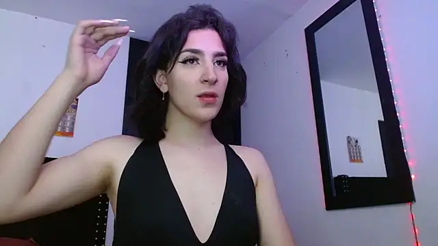 Triana Damelio online show from November 10, 9:25 pm