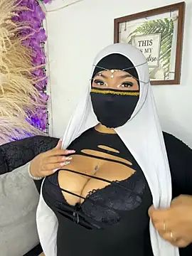 Snapshot of zulema_parvin chatting on August 1, 8:35 am zulema parvin online show from August 1, 8:35 am