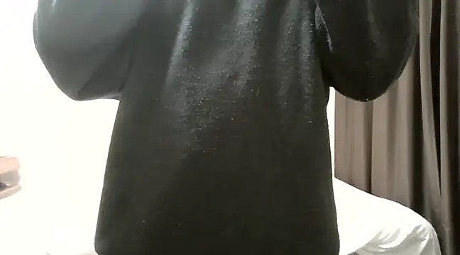 Snapshot of YU-KI00 chatting on March 8, 12:41 pm YU-KI00 online show from March 8, 12:41 pm