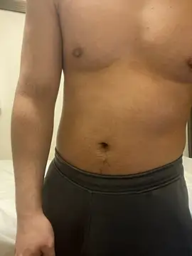 Snapshot of YU-KI00 chatting on November 29, 9:23 am YU-KI00 online show from November 29, 9:23 am