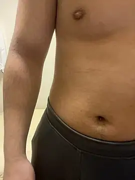 Snapshot of YU-KI00 chatting on December 17, 12:11 pm YU-KI00 online show from December 17, 12:11 pm