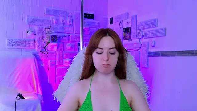 AnnTerry  online show from February 24, 8:23 am