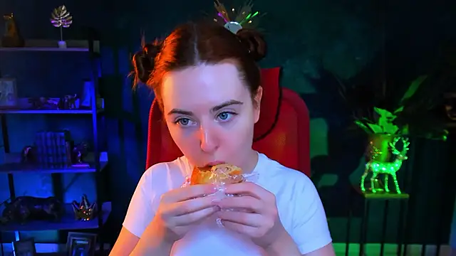 AnnTerry  online show from March 3, 8:31 am