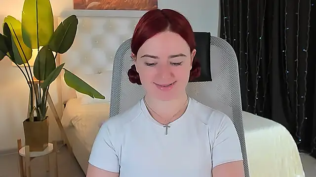 Snapshot of AnnTerry_ chatting on July 22, 7:00 am AnnTerry online show from July 22, 7:00 am