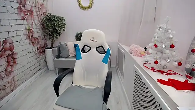 Snapshot of Cutie_Asya chatting on December 23, 4:55 am Cutie Asya online show from December 23, 4:55 am