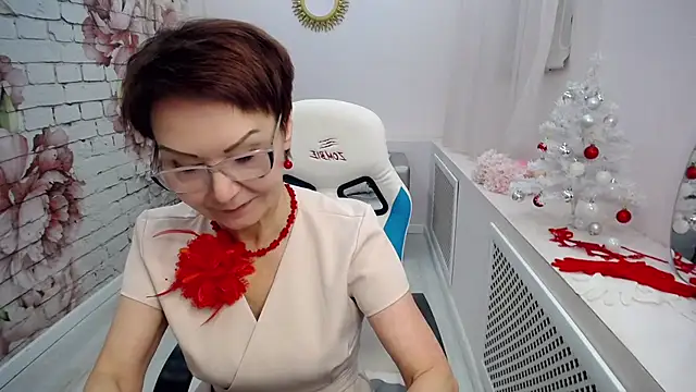 Snapshot of Cutie_Asya chatting on December 30, 4:42 am Cutie Asya online show from December 30, 4:42 am