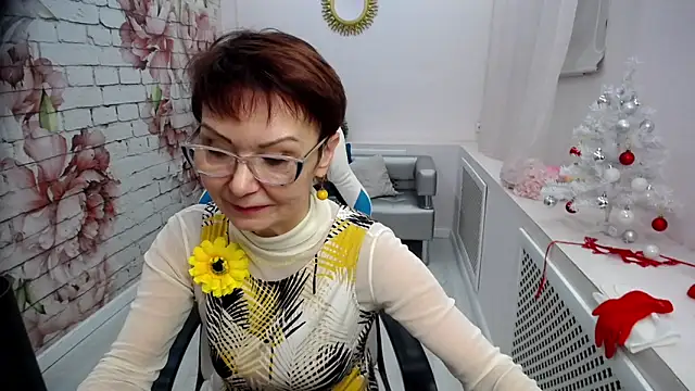 Snapshot of Cutie_Asya chatting on January 4, 11:33 am Cutie Asya online show from January 4, 11:33 am